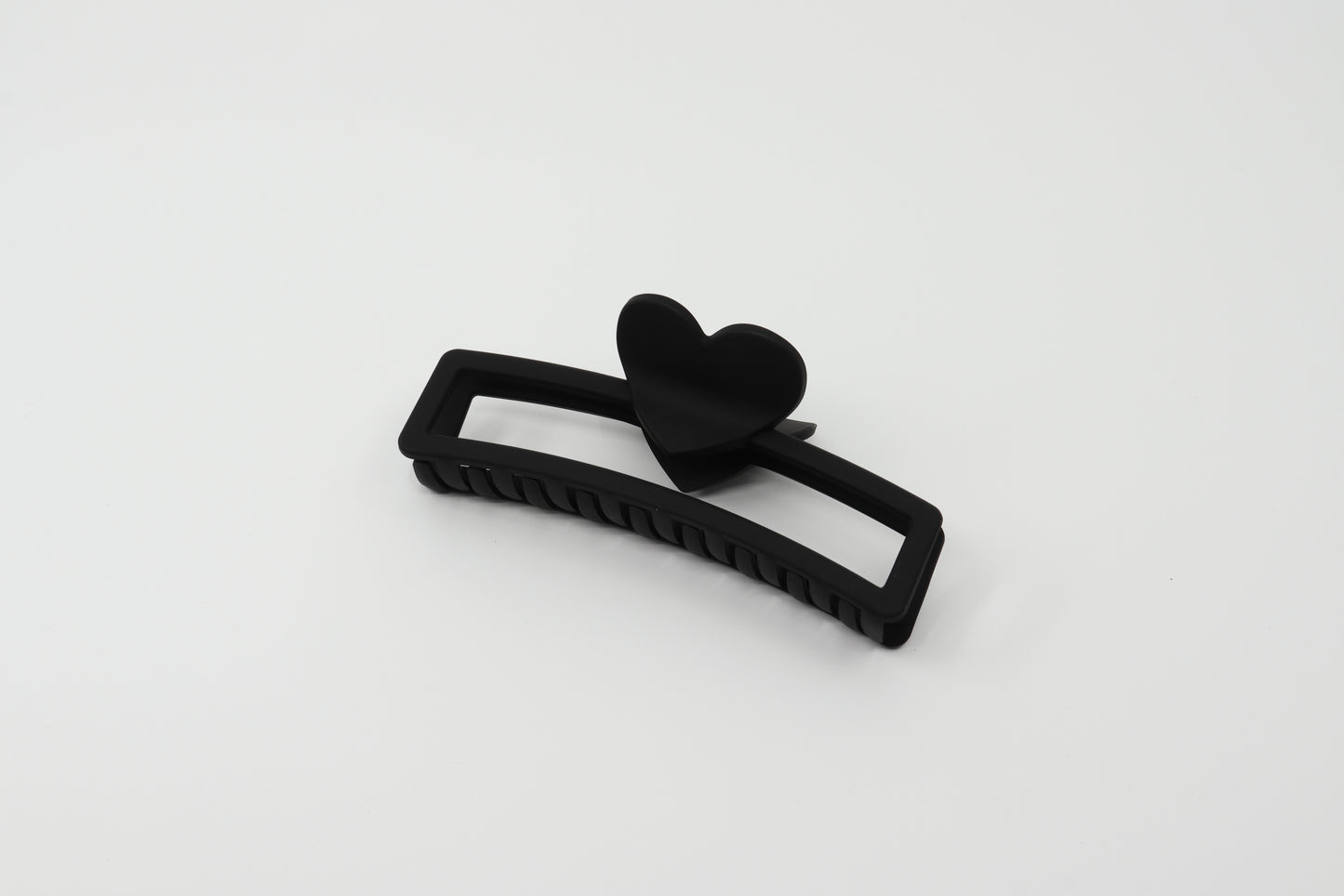 Matte Heart Hair Claw