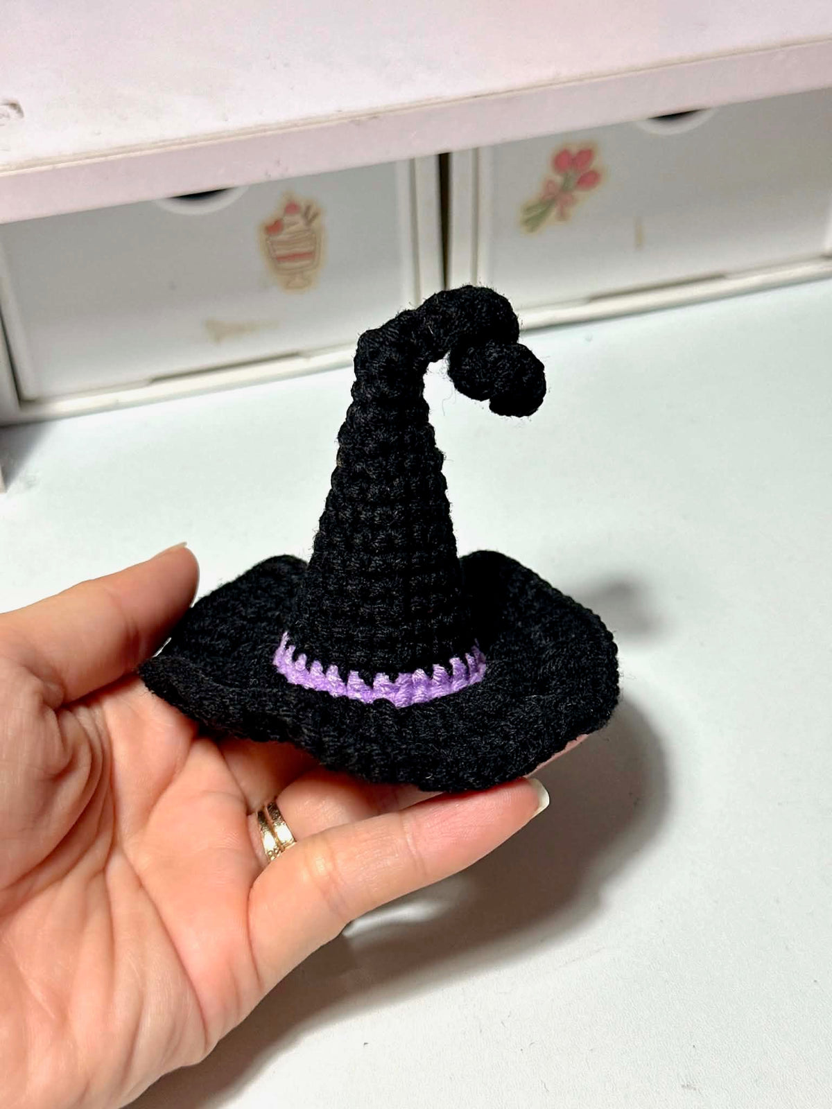 Black Witch Hat Crochet Keychain