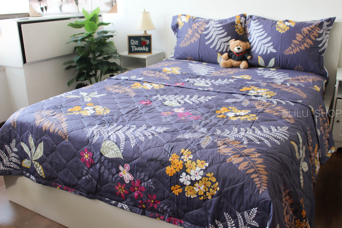 Violet Primrose - 4-Piece Blanket Bedding Set