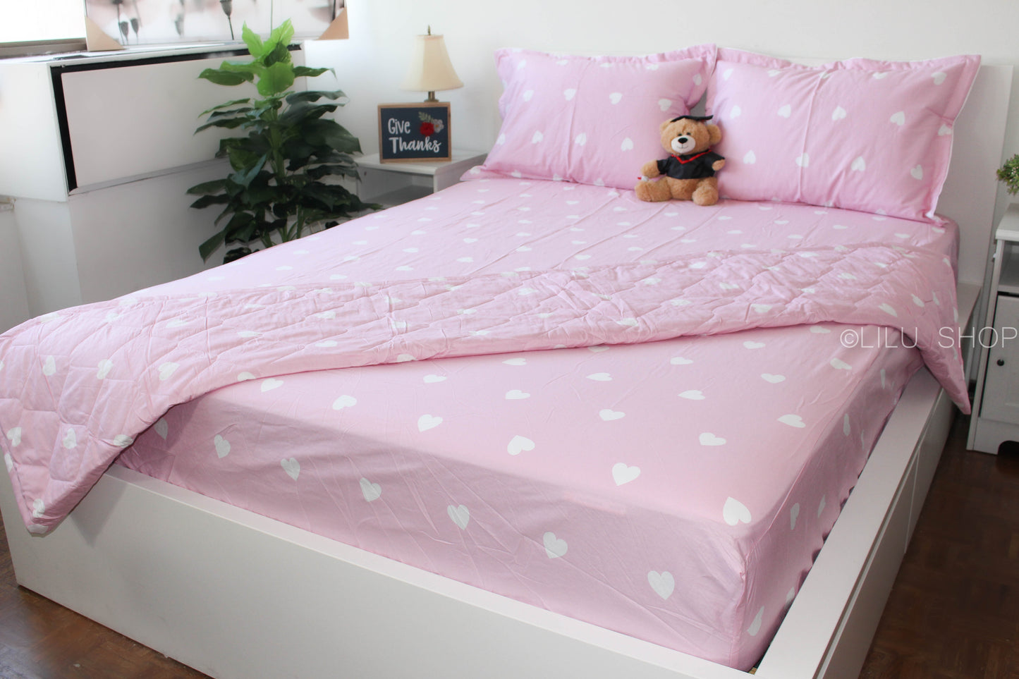 Pink Hearts - 4-Piece Blanket Bedding Set