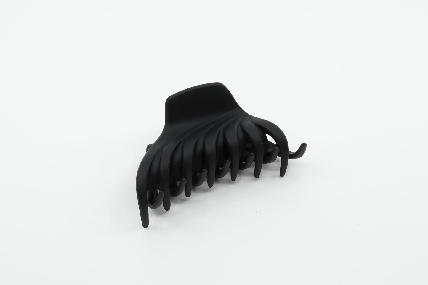 Warped Hair Claw